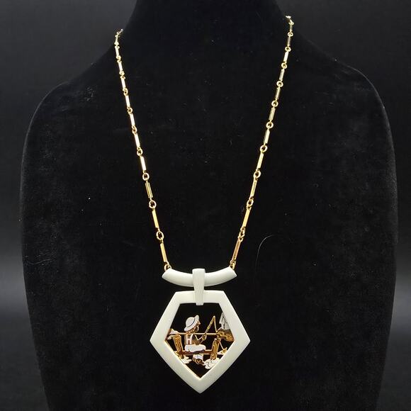 Vintage Fishing Scene Pendant Necklace Gold Tone White Enamel - Picture 6 of 8